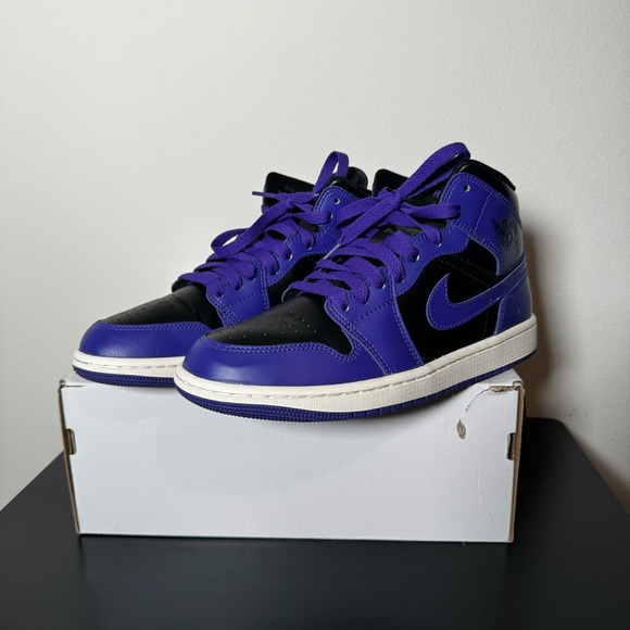 Women’s Air Jordan 1 Mid Black/Concord - Picture 1 of 11